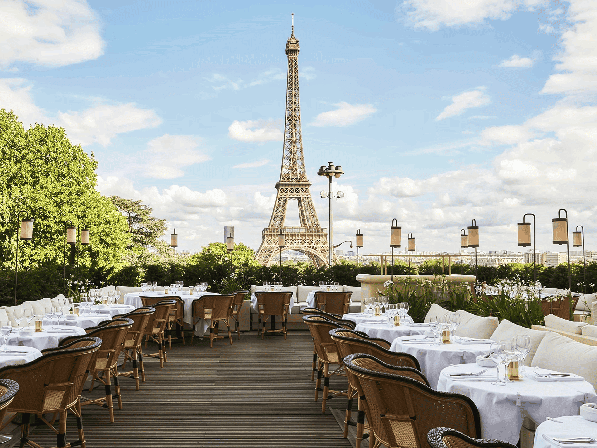 How to get a table at Girafe, Paris